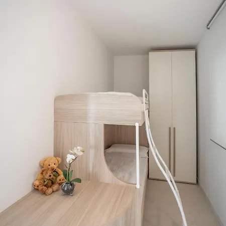 Appartamento Valarin Roma, Luxury & Wellness, Vercana